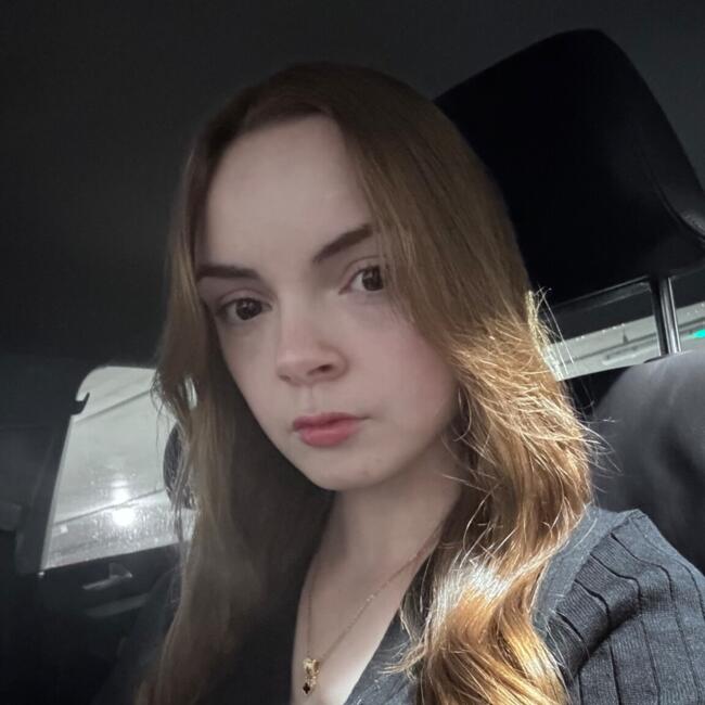 Babysitter in Melbourne: Jayde