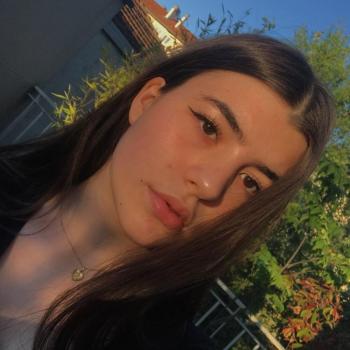 Babysitter Montreuil: Hortense