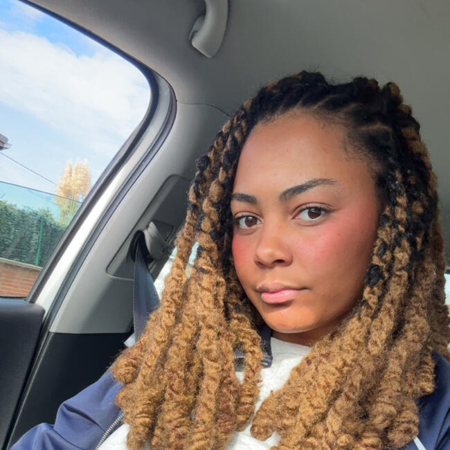 Babysitter in Lüttich: Maya