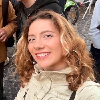 Babysitter in Lisbon: Julia