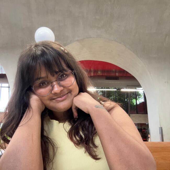 Gandhinagar में बेबीसिटर: Tarpesha