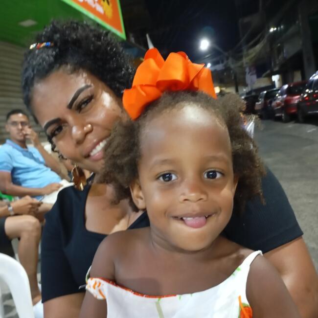 Babá em Lauro de Freitas: Raimara