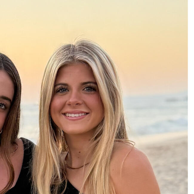 Babysitter in San Clemente: Riley