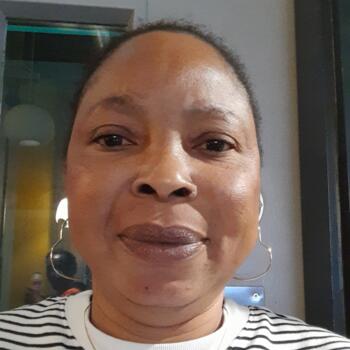 Babysitter in Cork: Bose