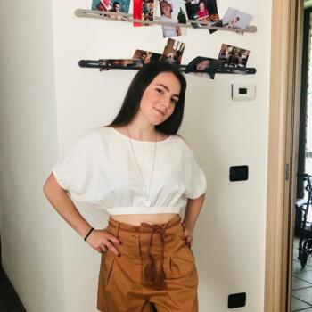 Babysitter a Borgo Ticino: Irene