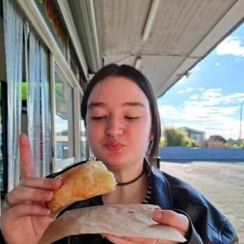 Babysitter Auckland: Caitlyn