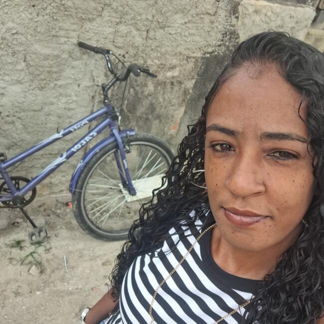 Babá em Rio das Ostras: Morena