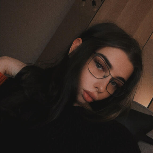 Babysitter in Krakow: Julia