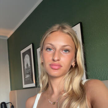 Babysitter in Le Havre: Sarah