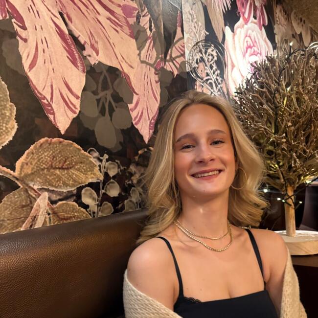 Babysitter in Krommenie: Sofia