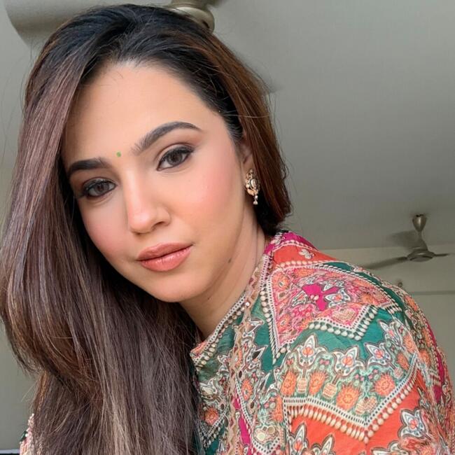 बम्बई में बेबीसिटिंग की नौकरी: Aditi