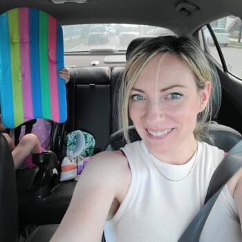 Babysitting job in Calgary: babysitting job Katie