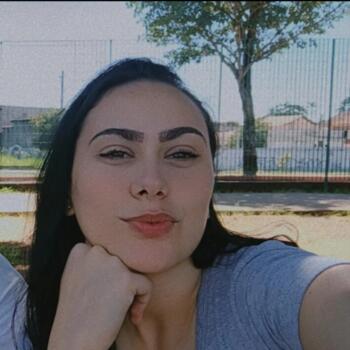 Babysitter Jacareí: Millena Gibertoni