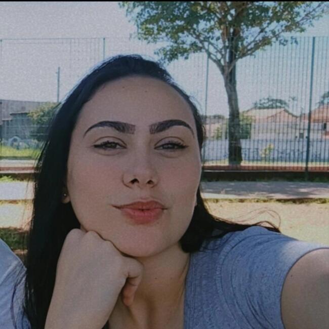 Babysitter in Jacareí: Millena Gibertoni