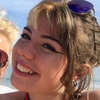 Baby-sitter Vannes: Célia