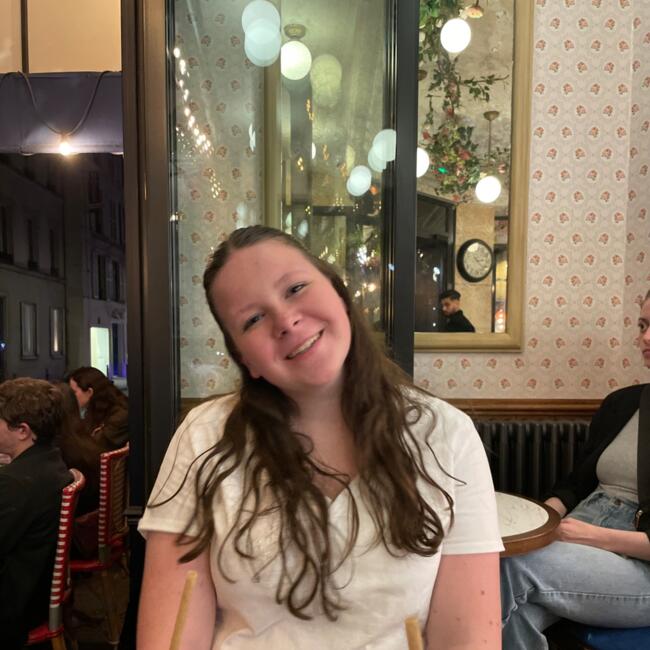 Babysitter in Bois-Colombes: Valentine