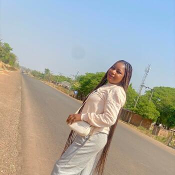 Babysitter in Lugbe Suburban District: Mary