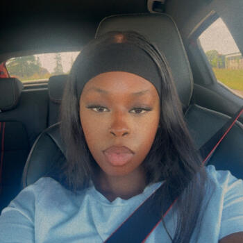 Babysitter in Aubervilliers: Cynthia