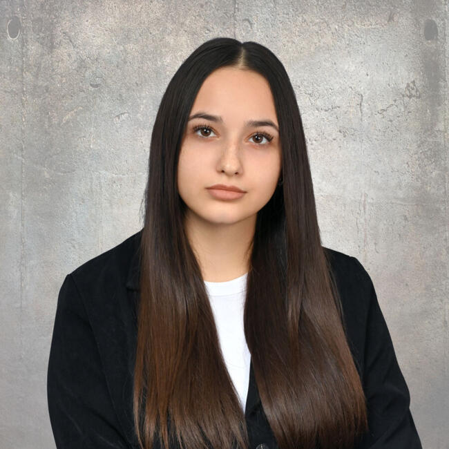 Babysitter in Strășeni: Alina