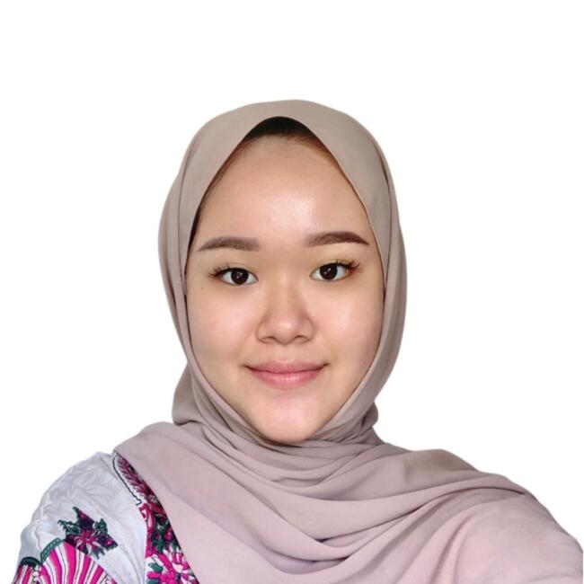 Singapore Island的保母: Khairunnisa