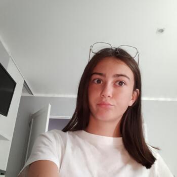 Babysitter in Garchizy: Maëlys