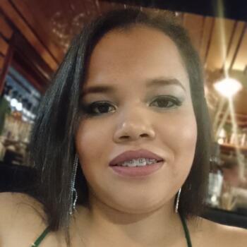 Babysitter in Armenia: Lady Viviana