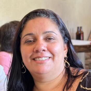 Babysitter São José dos Campos: Angela