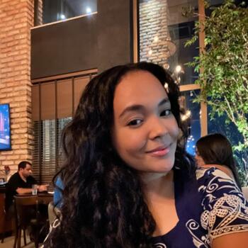 Babysitter in São Luís: Priscila