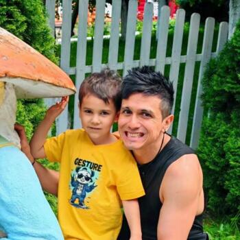 Babysitting job in Mixco: Andres