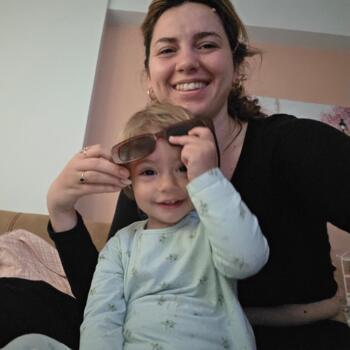 Δουλειά για babysitter στην περιοχή Αθήνα: δουλειά φύλαξης παιδιών Donalda