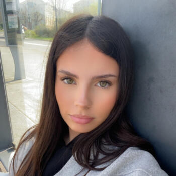 Babysitter in Saintry-sur-Seine: Ema