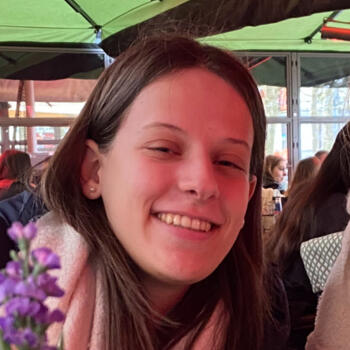 Babysitter in Evergem: Hannele