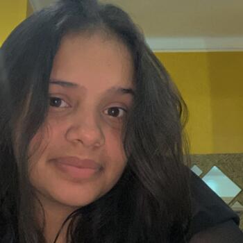 Babá em Pradópolis: Mirela