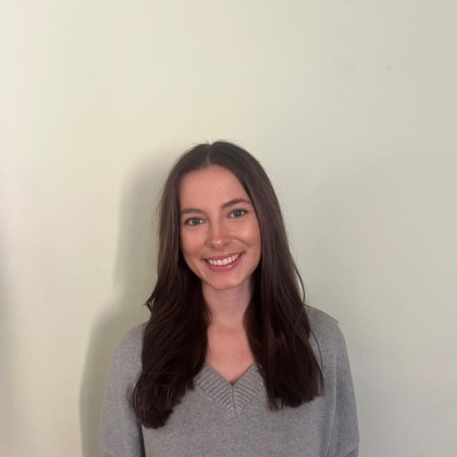 Babysitter in Melbourne: Chloe