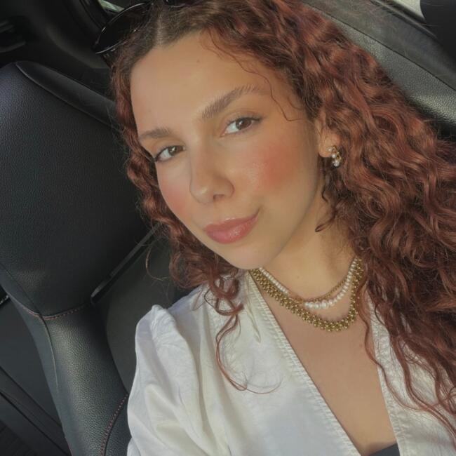 Babysitter em Maia: Linda