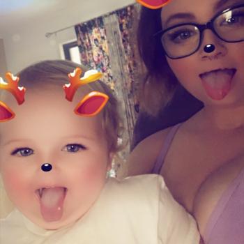 Babysitting Jobs in Bundaberg: babysitting job Jasmin