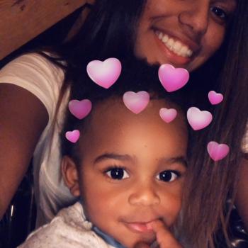 Babysitter in New Britain: Makiyah