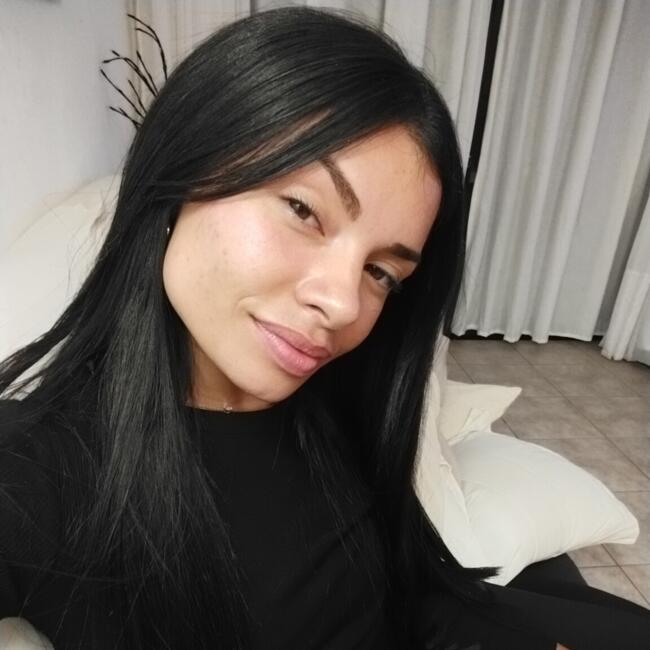 Babysitter in Punta del Este: Megan Velázquez