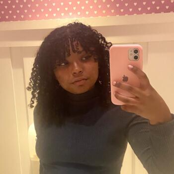 Babysitter in Curitiba: Emilli