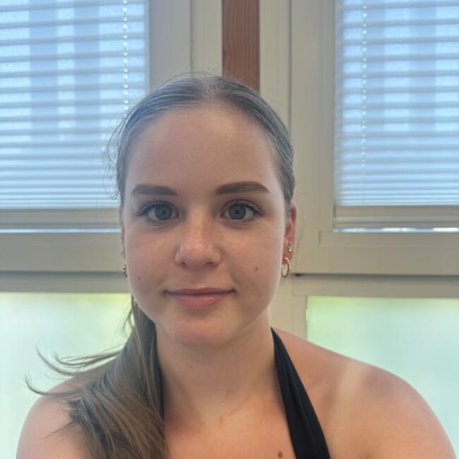 Babysitter in La Chapelle-Saint-Mesmin: Lara