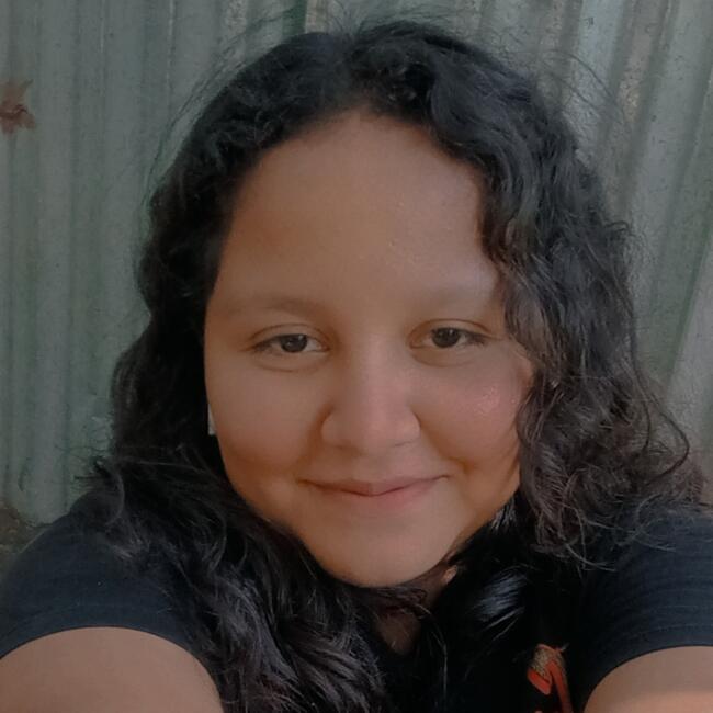 Babysitter in Santa Ana: Reyna Guadalupe Colocho Girón
