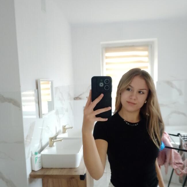 Babysitter in Częstochowa: Wiktoria