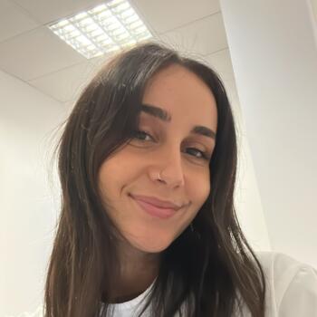 Babysitter em Porto: Dimitra