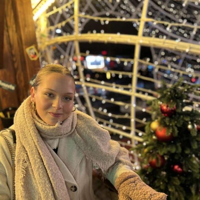 Babysitter in Hasselt: Lore
