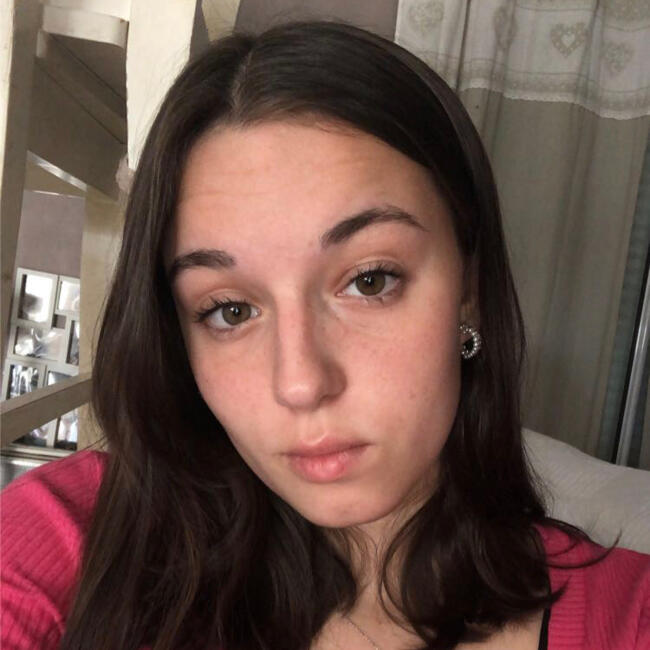 Babysitter in Thouars: Alyssa