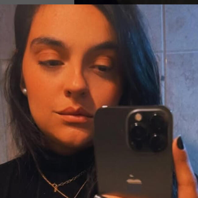 Babysitting job in São Paulo: Desiree