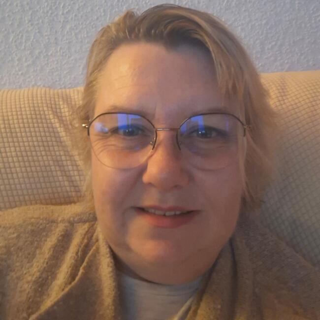 Babysitter in Namur: Isabelle