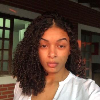 Babysitting job in São José dos Campos: babysitting job Maria clara alves Rodrigues