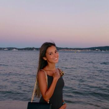 Babysitter in Le Grand-Quevilly: Leya
