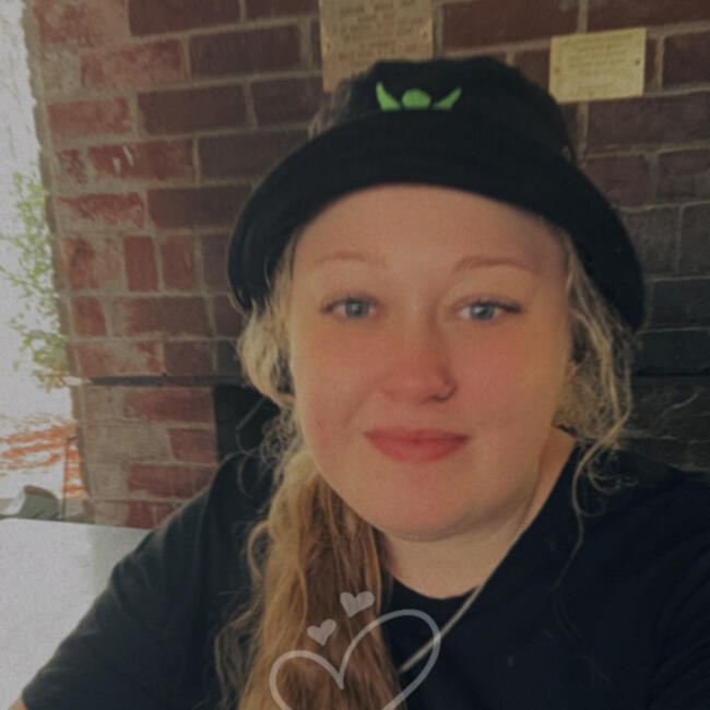 Babysitter in Narangba: Keegan